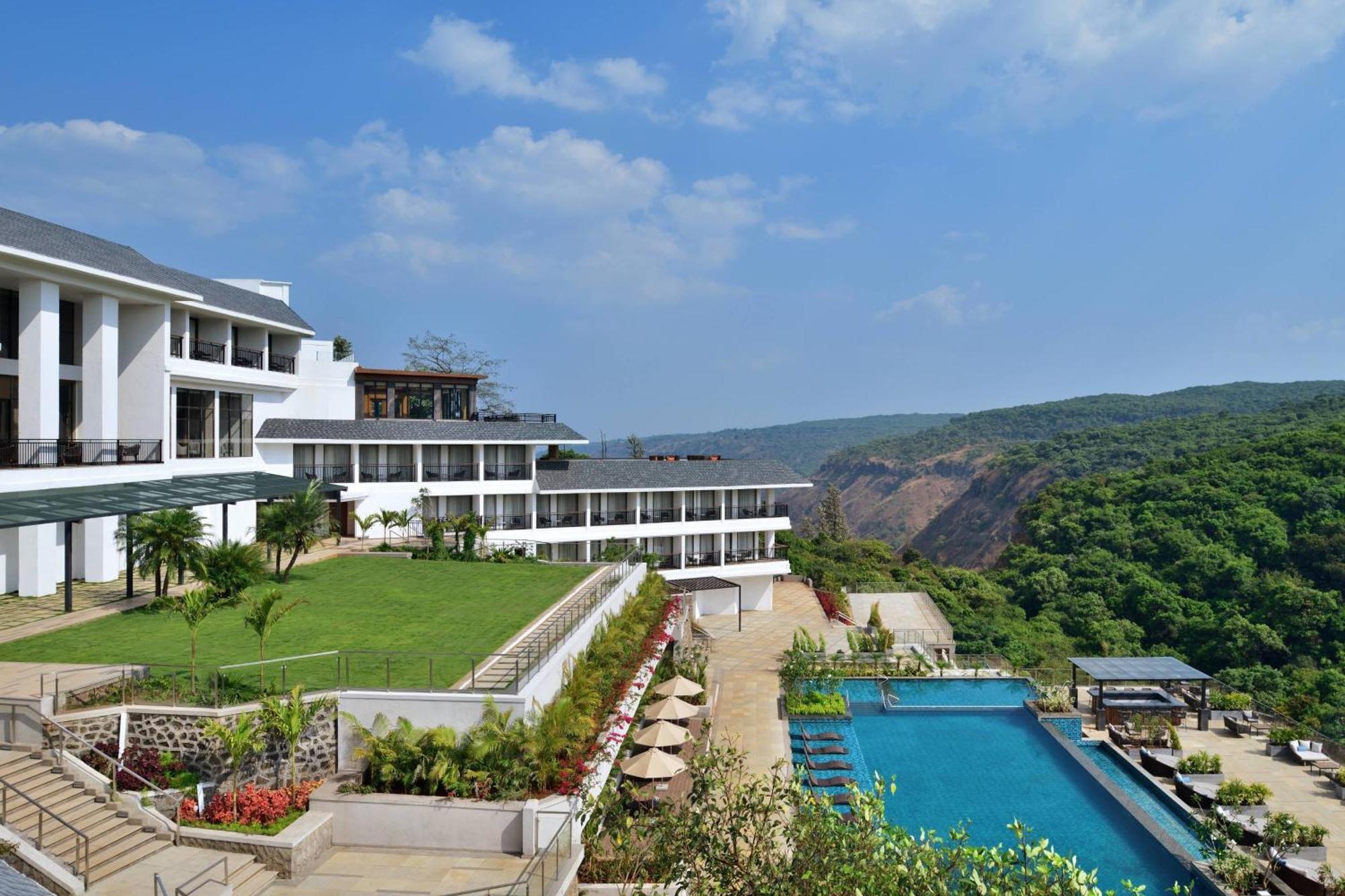 Hotel Courtyard By Marriott Mahābaleshwar Extérieur photo