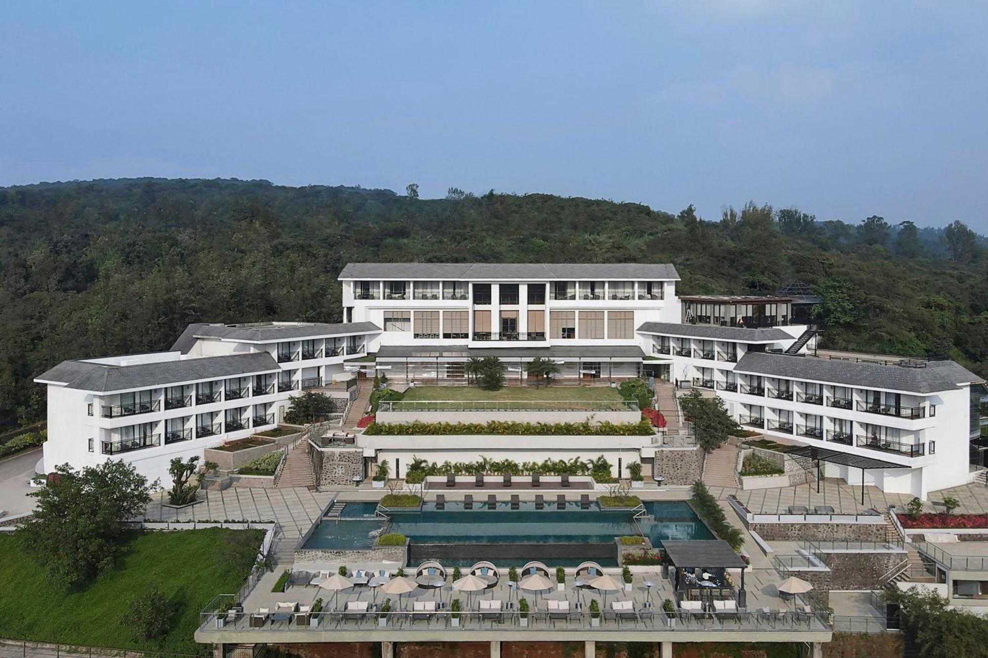 Hotel Courtyard By Marriott Mahābaleshwar Extérieur photo