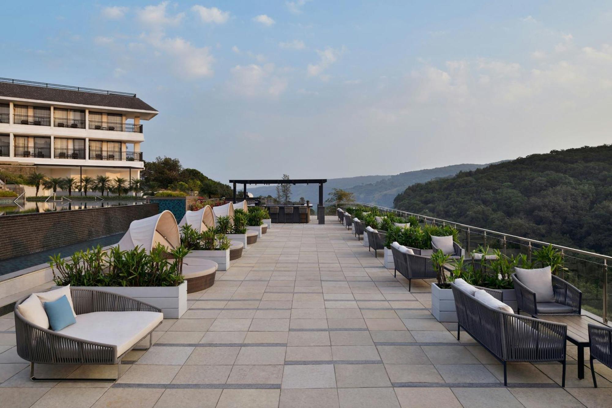 Hotel Courtyard By Marriott Mahābaleshwar Extérieur photo